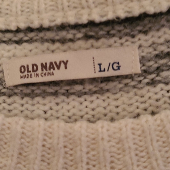 Sweater - Picture 7 of 7